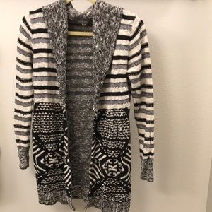 Black and white print cardigan